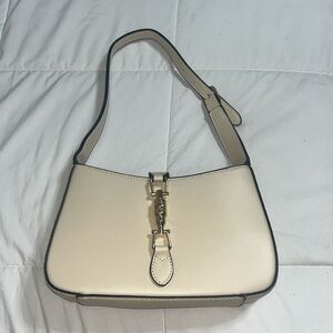 Small shoulder bag